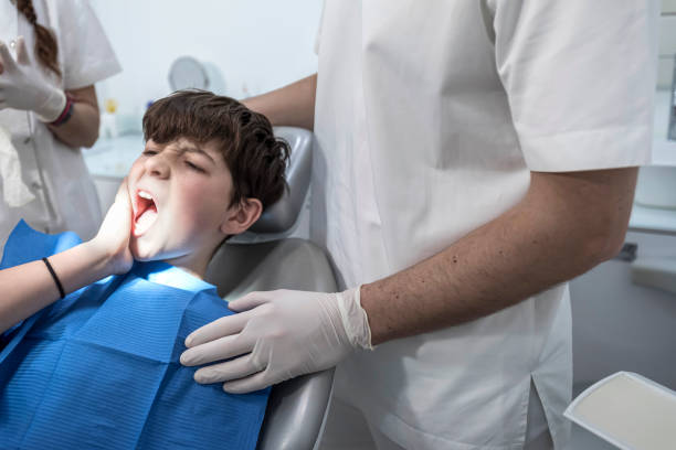 Best Emergency Dental Care for Broken or Chipped Teeth in Hartford City, IN